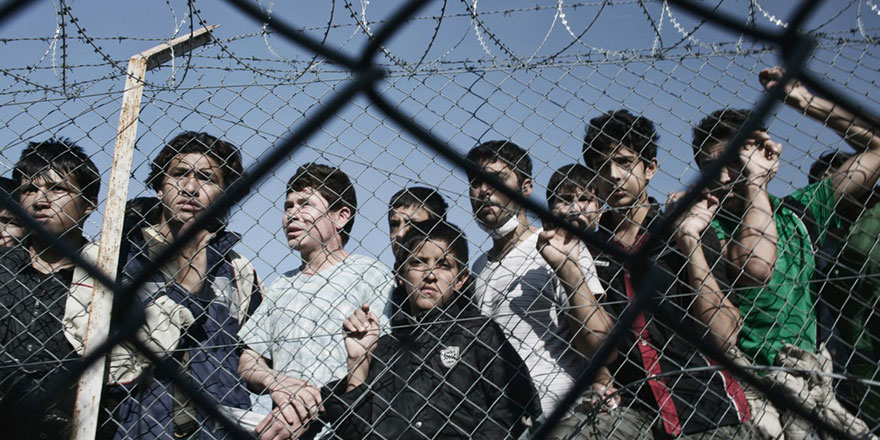 Yunanistan'da vicdanları sızlatan karar: Göçmenleri kurtaranlara 25 yıl hapis