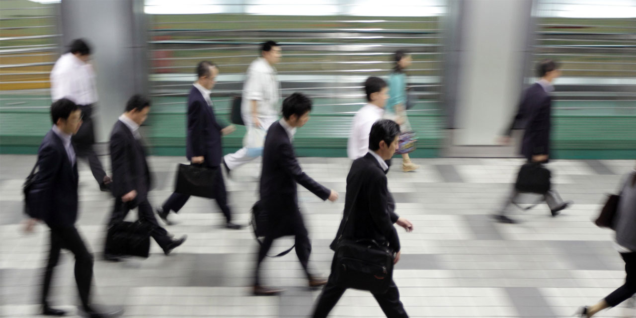 Çalışan Japon kadınların yarısı çalışma hayatının evliliklerini olumsuz etkilediğini söylüyor