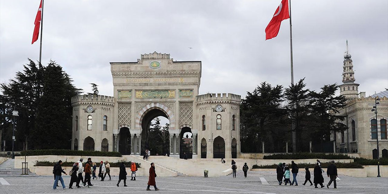 6 asırlık İstanbul Üniversitesi'nin kampüsü ziyaretçilere açıldı