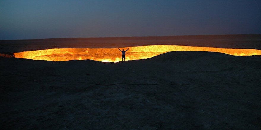 Türkmenistan'da 1971'den bu yana yanan ateş söndürülecek