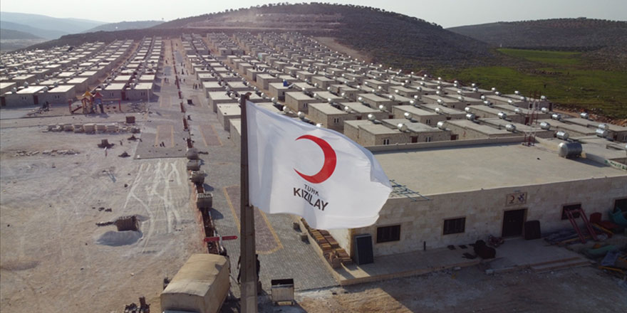 İdlib'de ihtiyaç sahibi aileler için 50 binden fazla briket ev inşa edildi